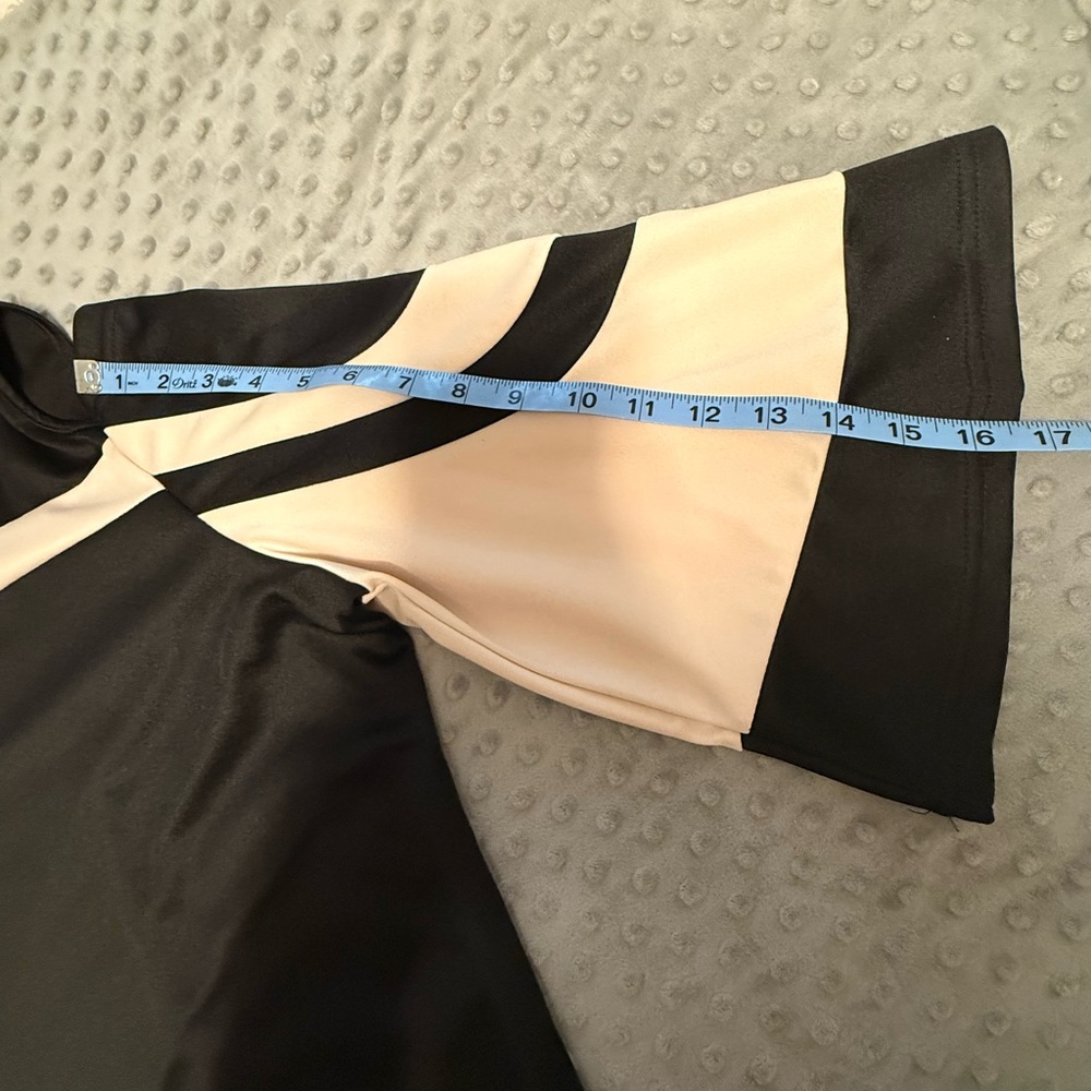 Black and Cream Women's Top - Picture 5 of 6